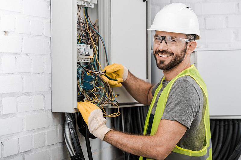 Local Electricians Near Me in Slough Berkshire